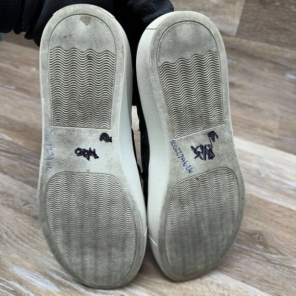 Steve Madden Ecentrcq Black Quilted Slip On Women s Size 9M - Picture 4 of 6